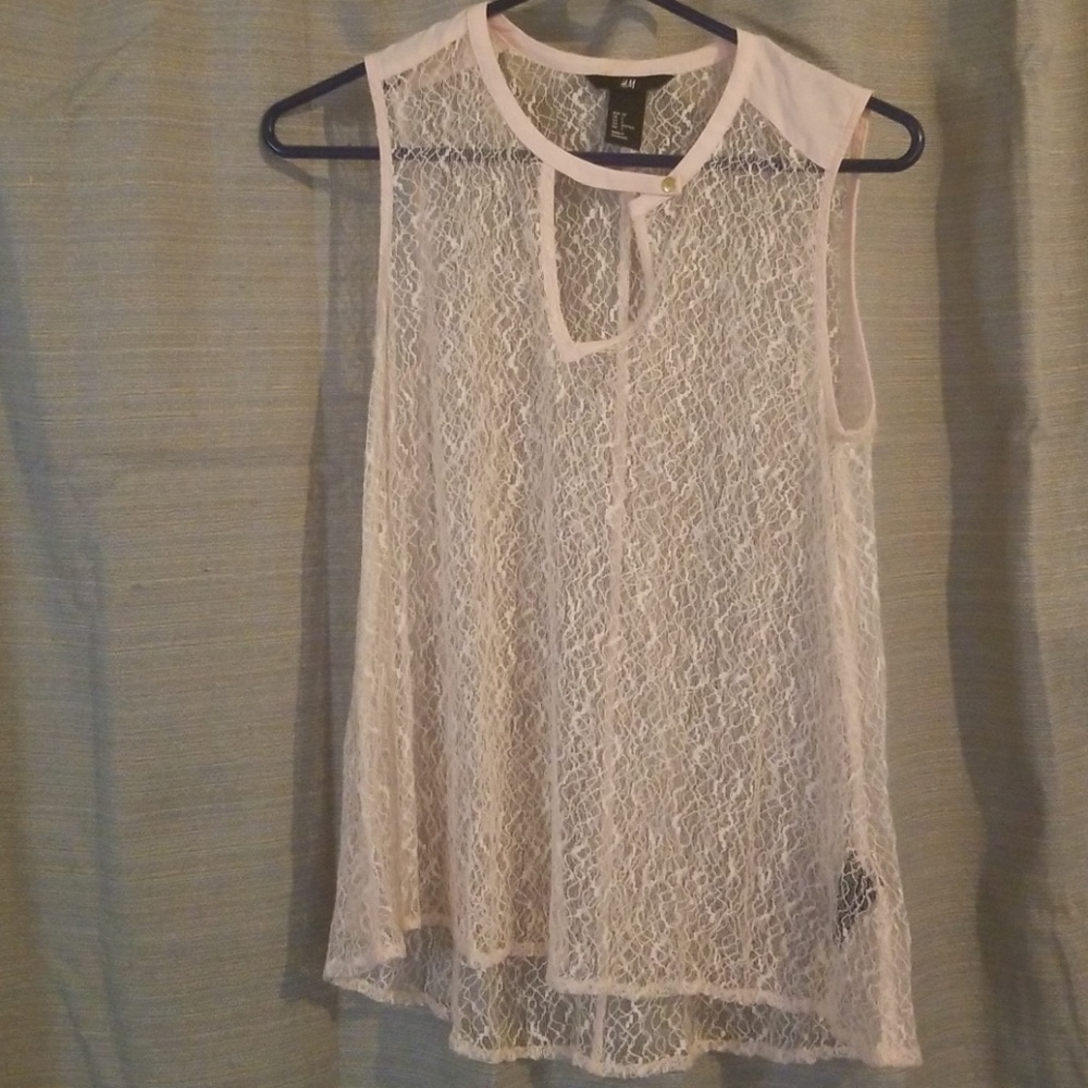 💥 H&M sheer blush lace top